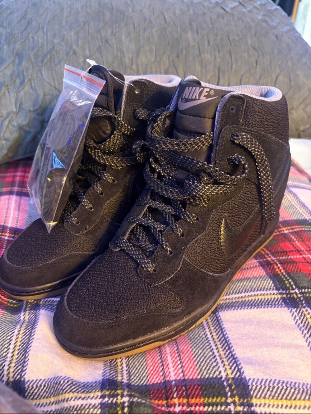 Nike DUNK SKY Hi wedge ESSENTIALS Black High-Top Sneakers with Textured Panels